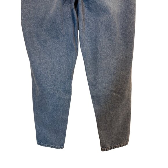 2/$30 NWT Size 6  PrettyLittleThing Medium Blue High-Waisted Mom Jeans - Picture 10 of 14